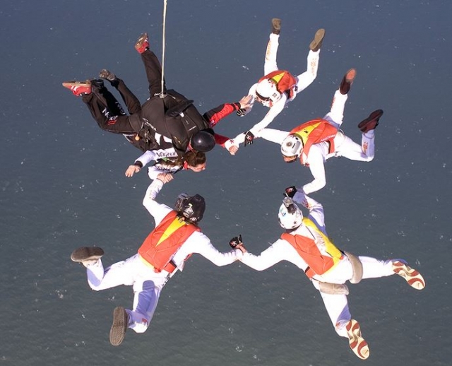  Lanzamientos con tus amigos 